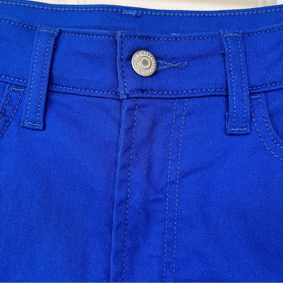 •Old Navy• NWOT High Rise Wow Stretch Jean Shorts - Size 6 - Picture 3 of 7